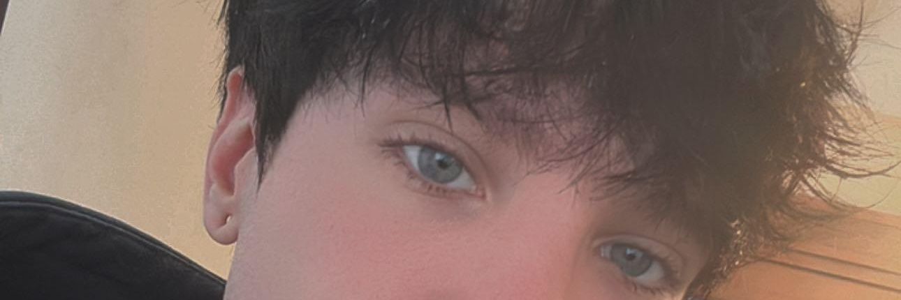 YocLin33nplf's profile banner image