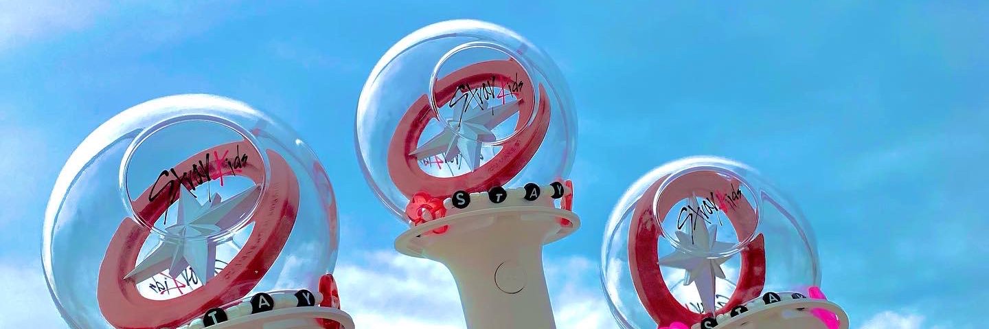 00jOne's profile banner image