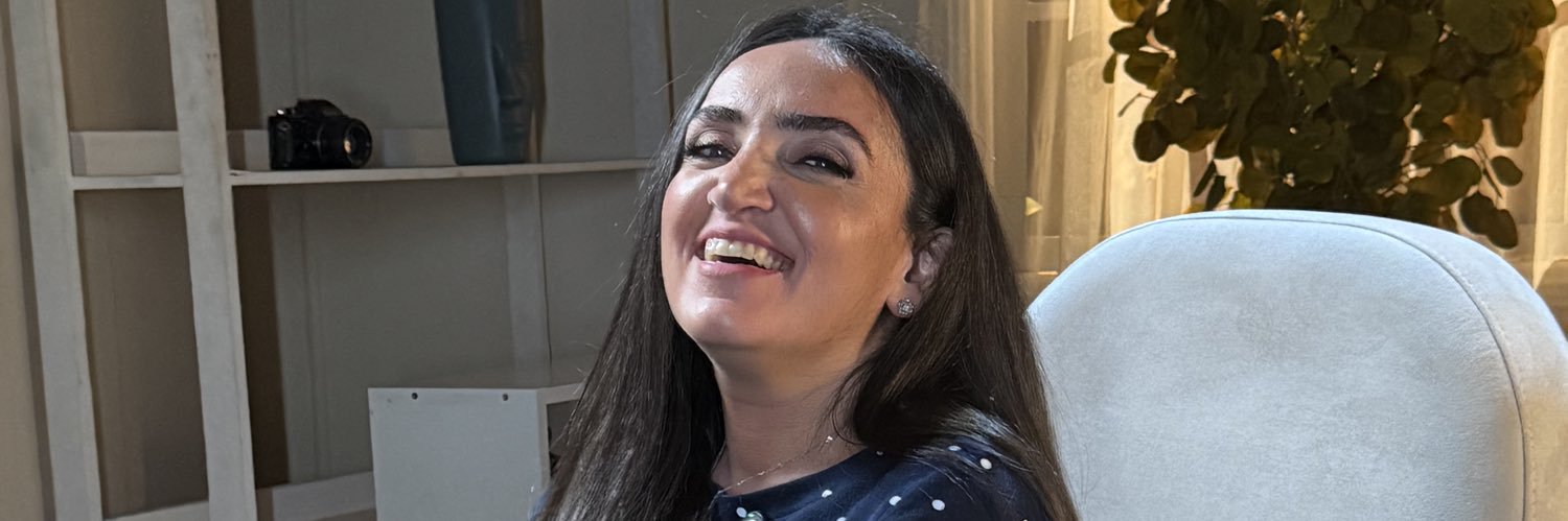 redolasol's profile banner image