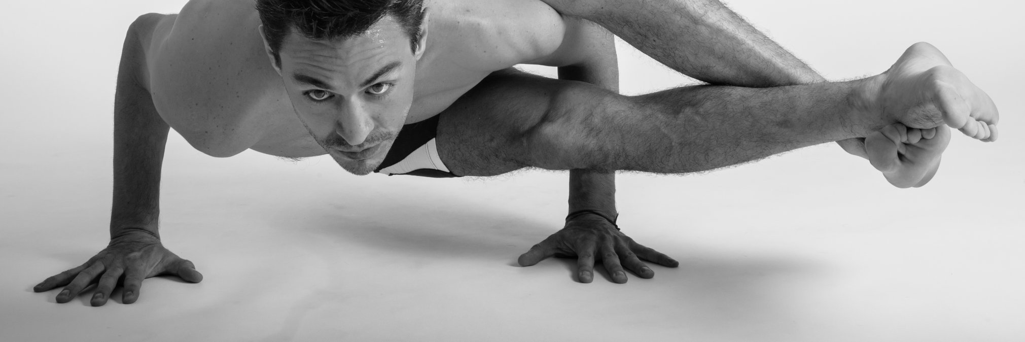 monchoyoga's profile banner image
