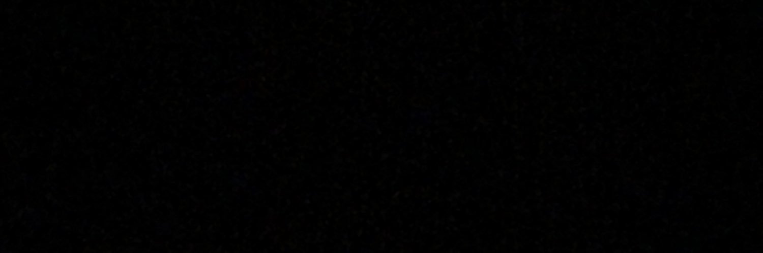 _leslyeit's profile banner image