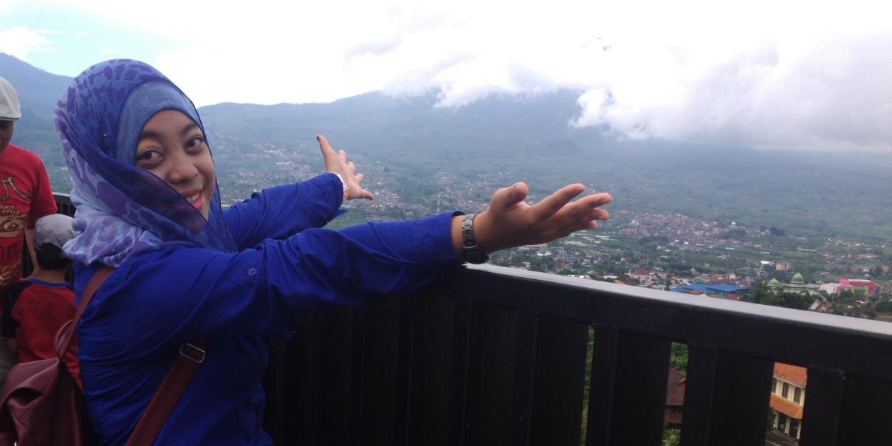 indahMQ's profile banner image