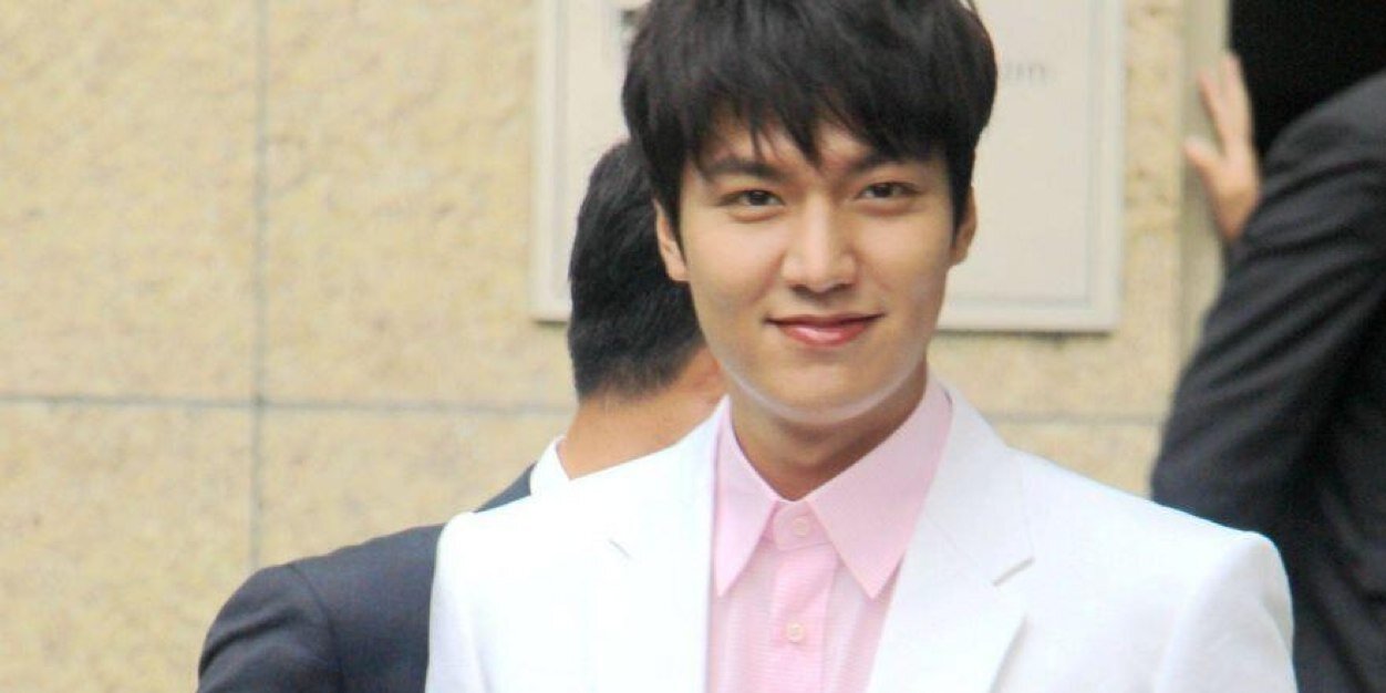 ainielMD's profile banner image
