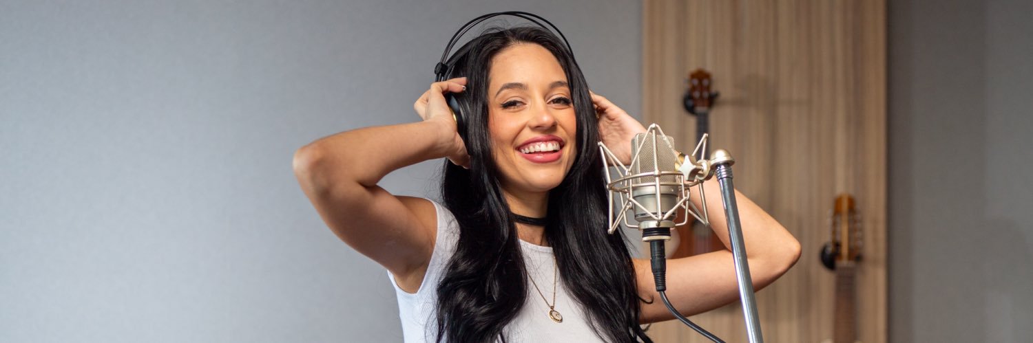 AnaisCastro banner