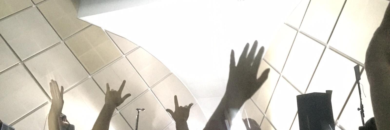 isa_t's profile banner image