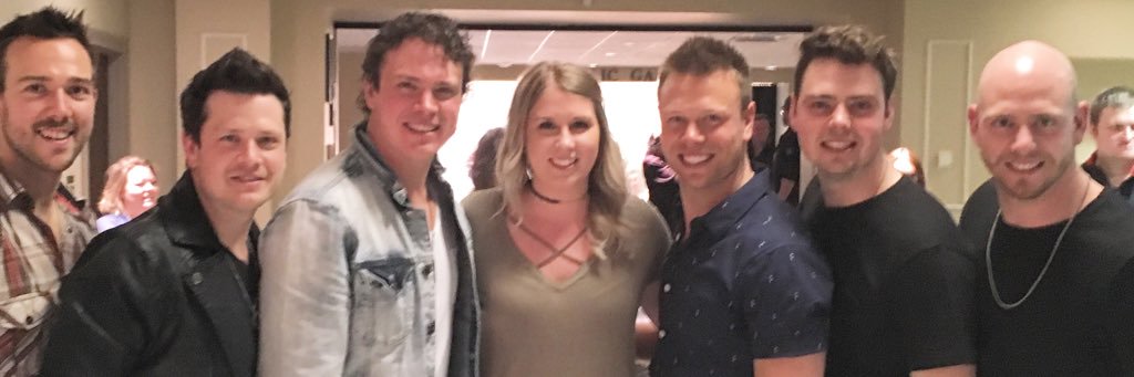 abbeyziola's profile banner image