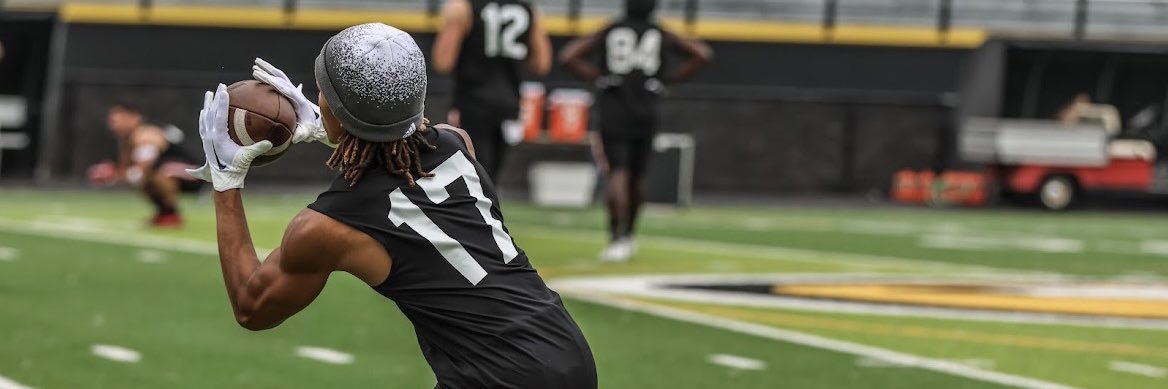 〽️eech Garrett banner