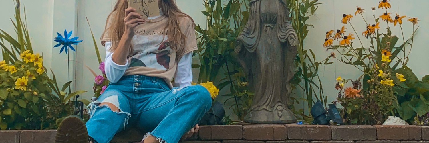 t_i_aa's profile banner image
