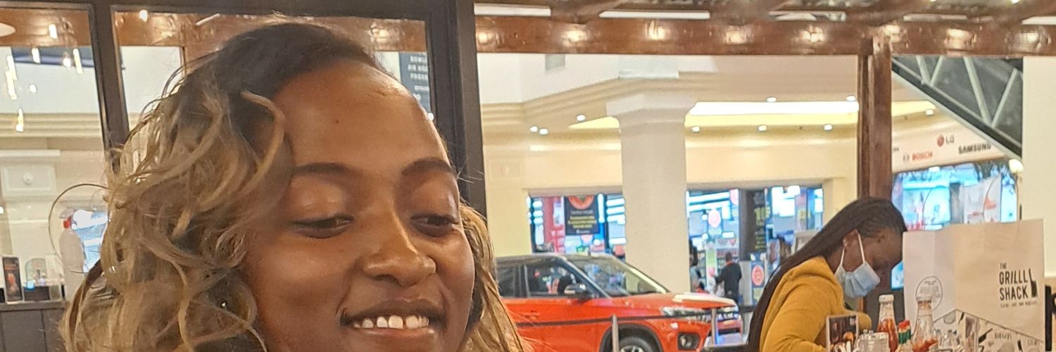 dorisligogo's profile banner image