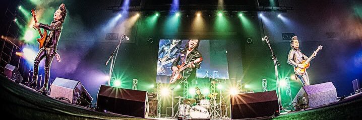 WHITE_CATSS's profile banner image