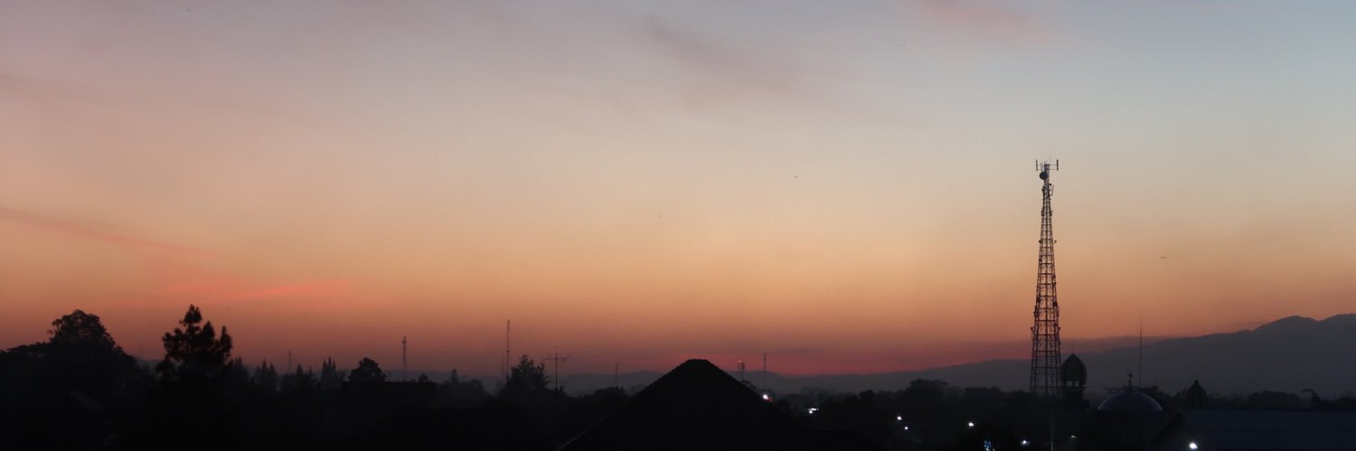 dhastuw's profile banner image