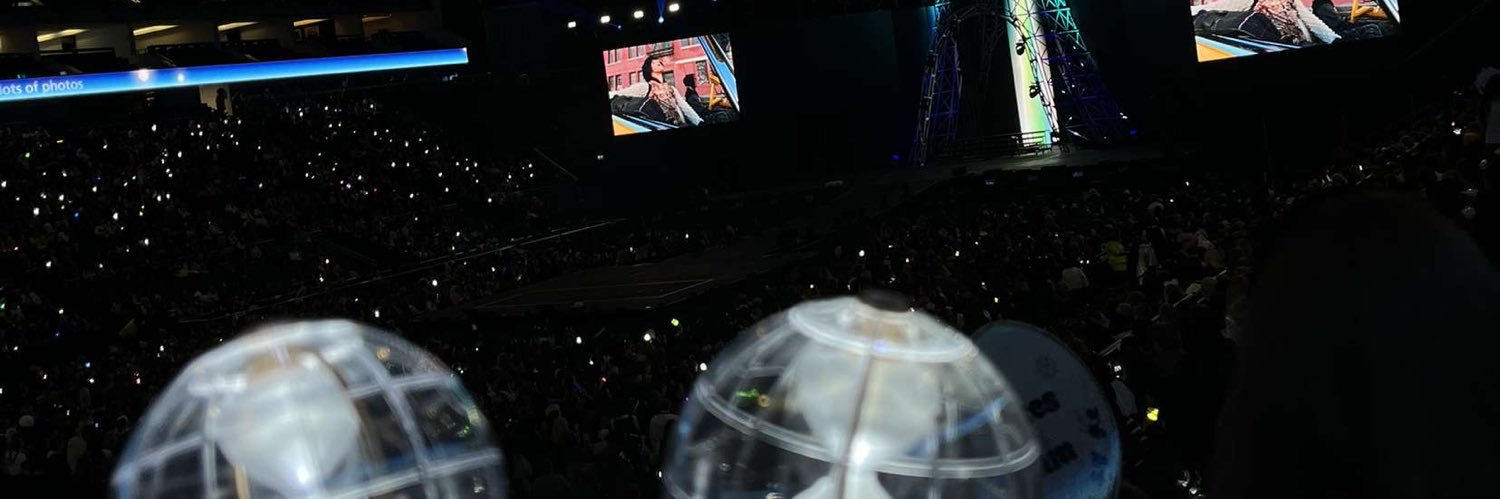 Mia 🤍 banner