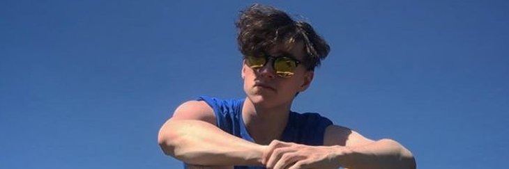 Moty banner