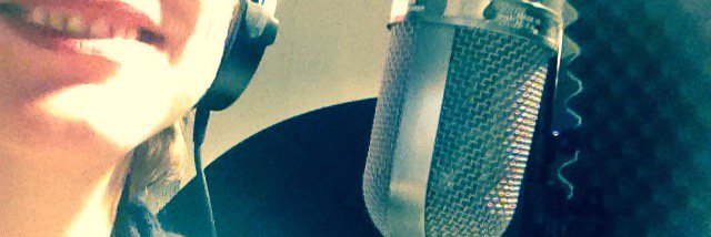 nynka delcour banner