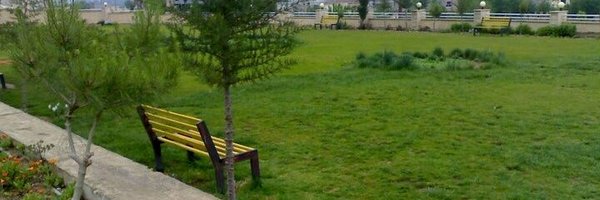 zainebIrq Profile Banner