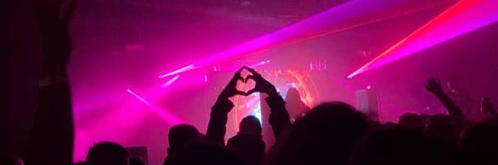 foreign&borin’ 🔜 drinkurwater 🔜 mersiv banner