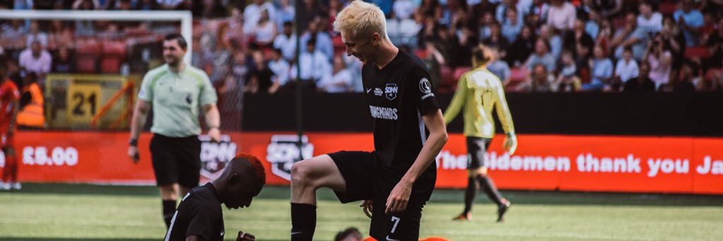 luxtbjzl's profile banner image