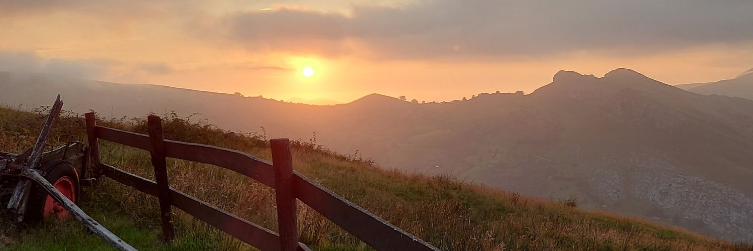 LuzSalbar's profile banner image