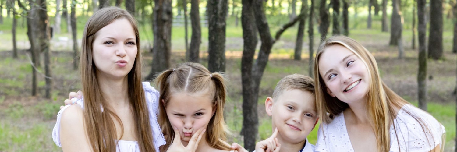 Maddie Strange banner