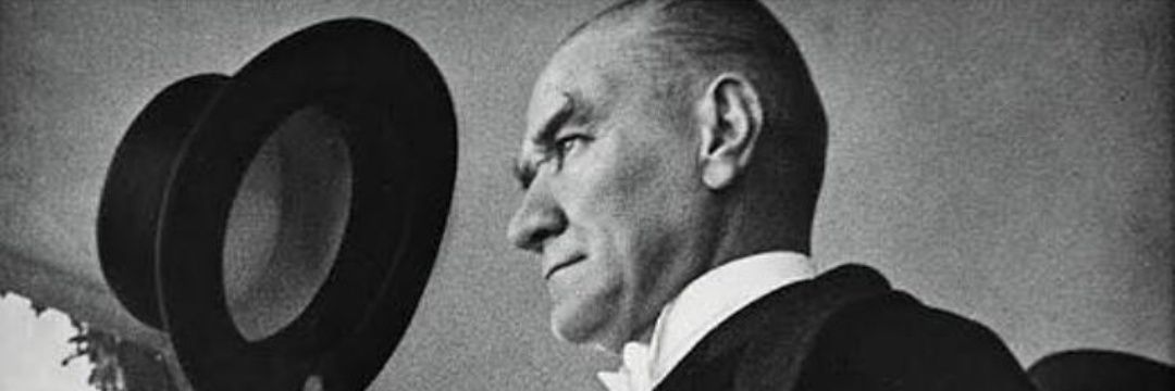 dmlacrnsnkn's profile banner image