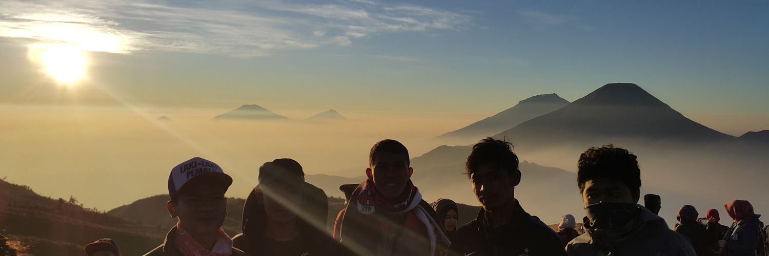 daoyydauss's profile banner image