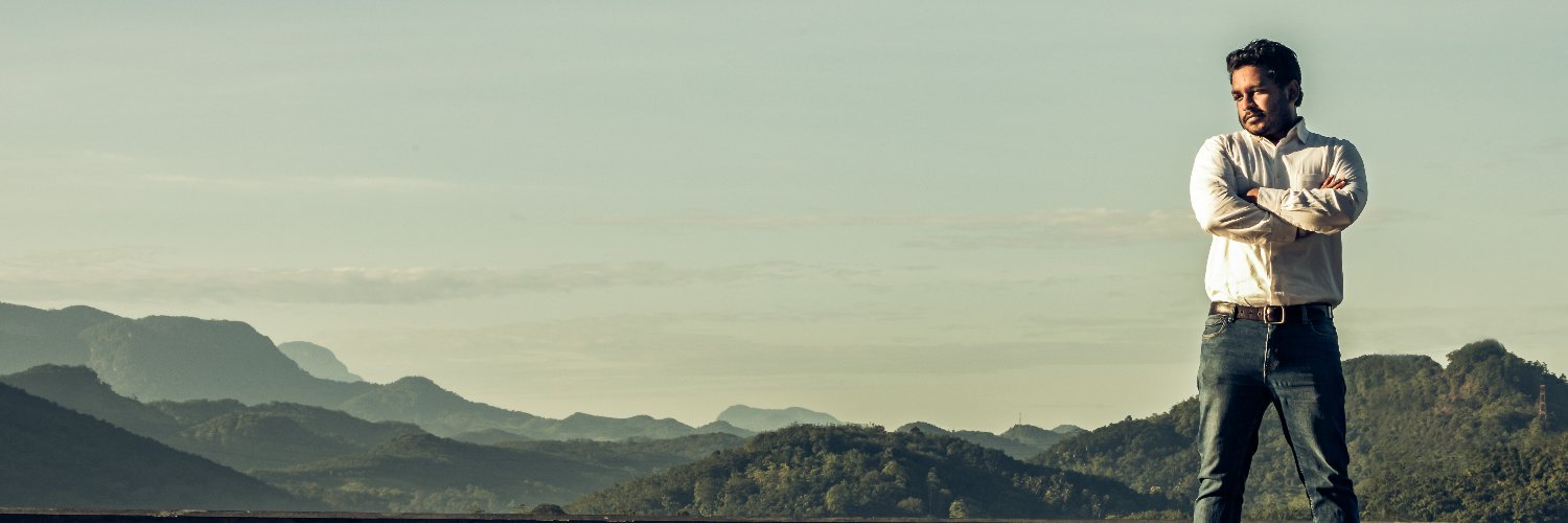 DonHarithGamage's profile banner image