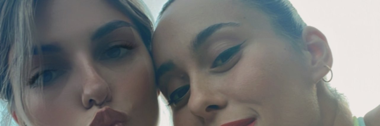 AlizeeGallerand's profile banner image