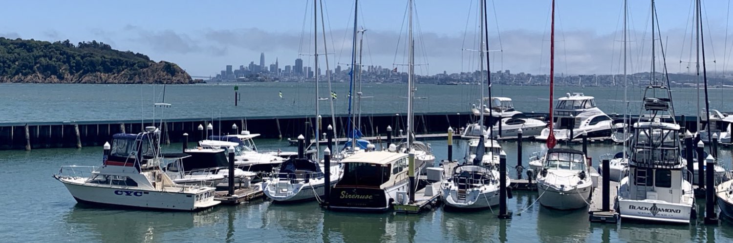 Living In CA 🌴☀️🇺🇸 banner