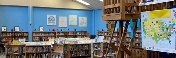 WElibraryAHISD Profile Banner