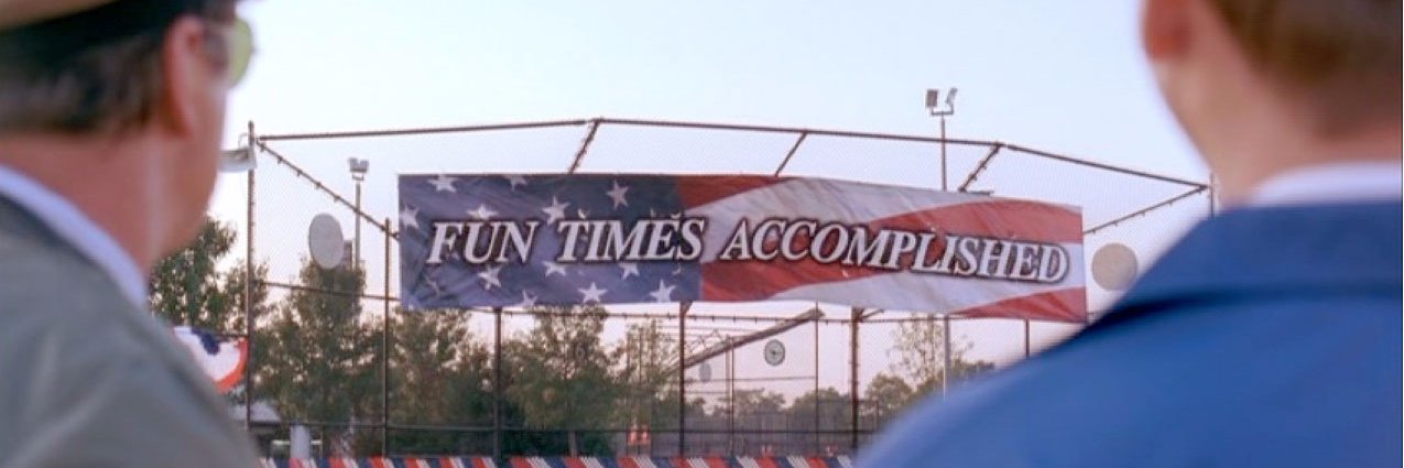 uyen p 👩🏻‍💻🏠🌁 banner