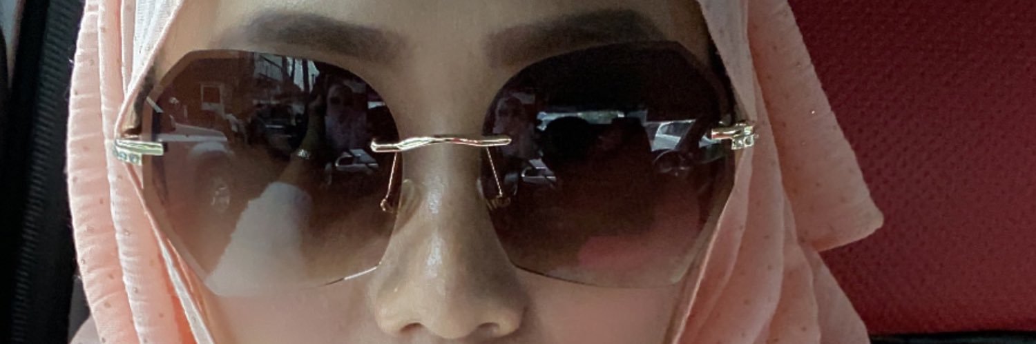 tatafebriani's profile banner image
