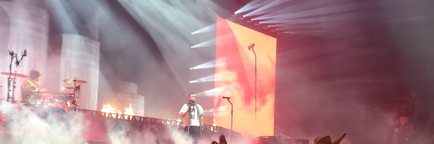 2thinkislife's profile banner image