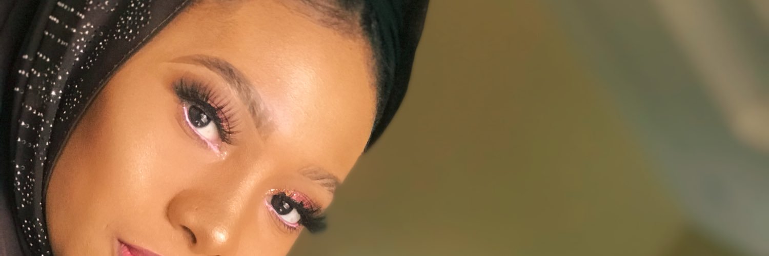 z_mrs_'s profile banner image