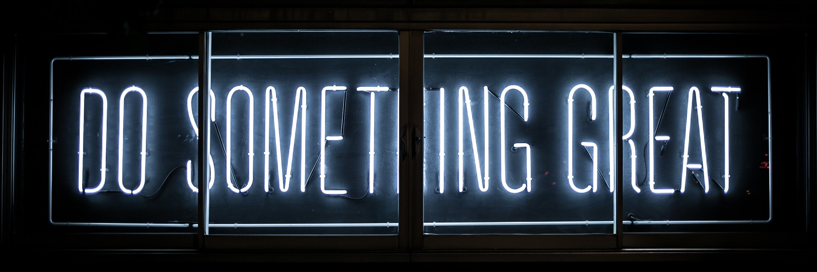 Kim from internal comms 🇬🇧🇺🇦 banner