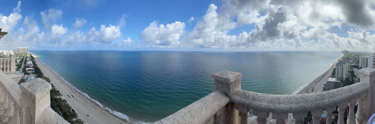 Rob V 🇺🇸 🦅 🎸 banner