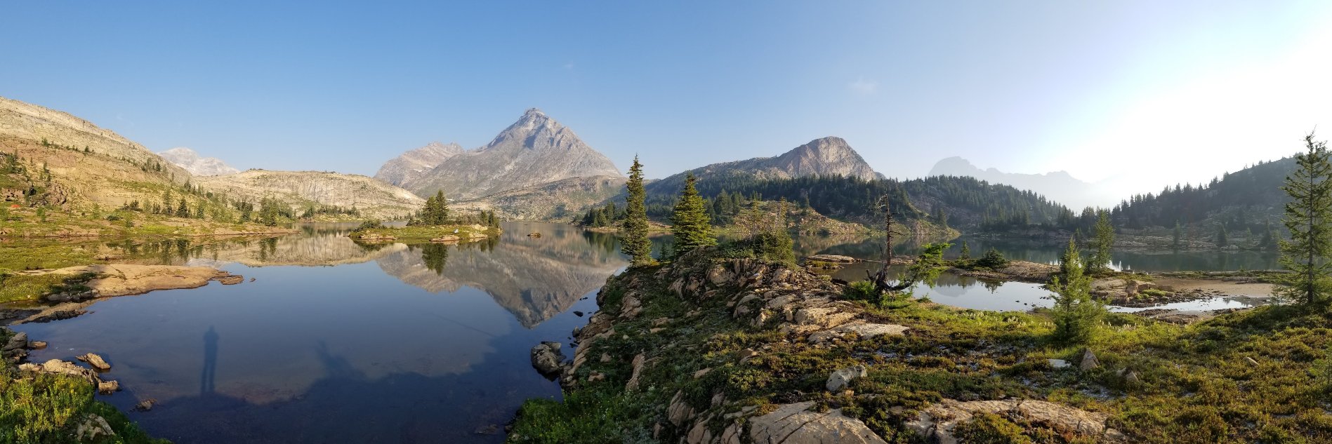 Rowan Rockafellow 罗安 banner