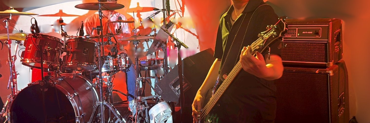 nliar's profile banner image