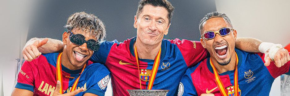 eksselit's profile banner image