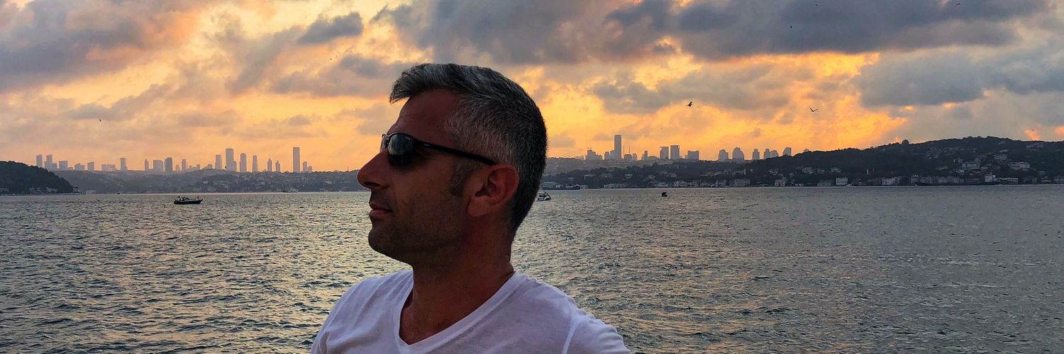 servet hünerli banner