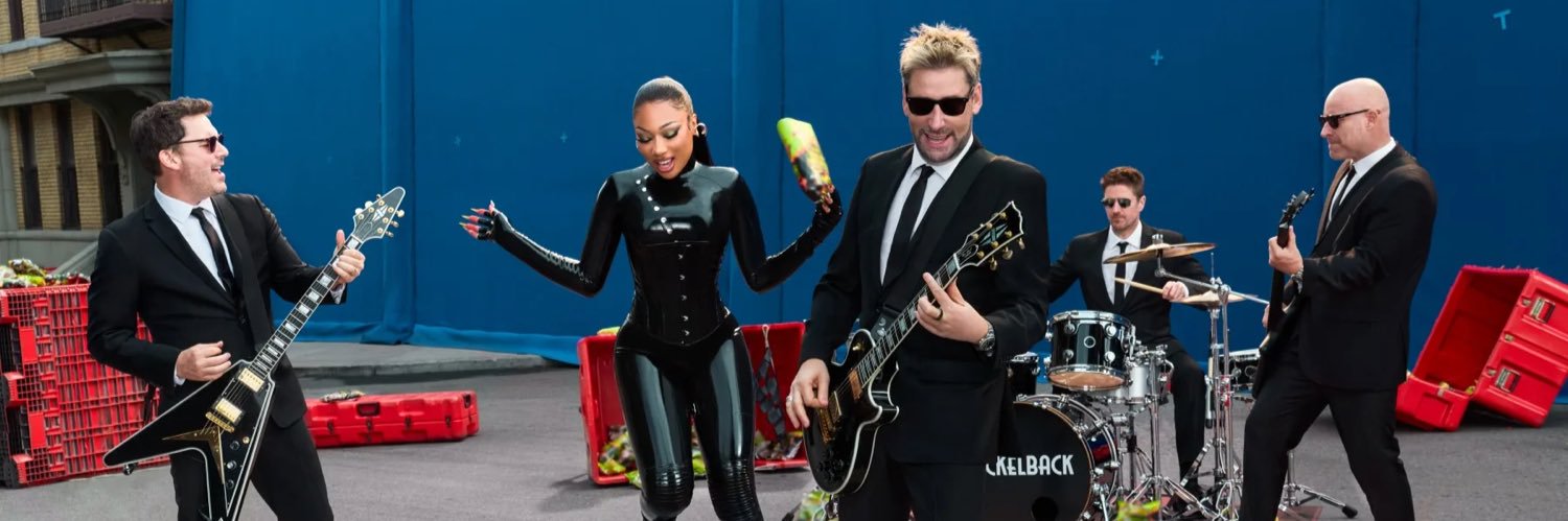 MEYGAN BUNNY 🐎🐝🪑 banner