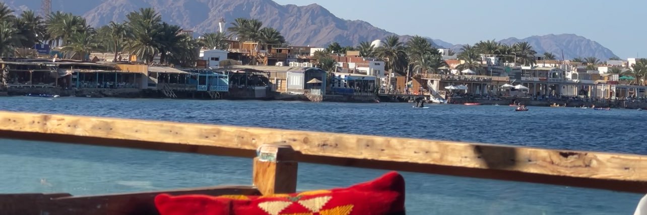 samakandeell's profile banner image