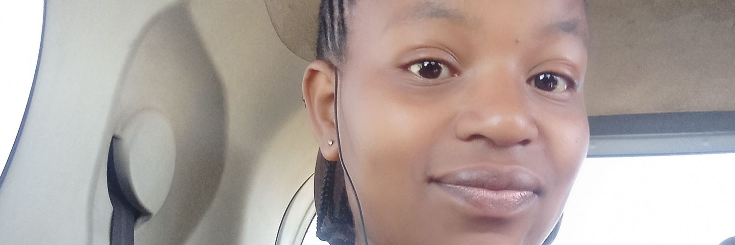 TauLee_'s profile banner image
