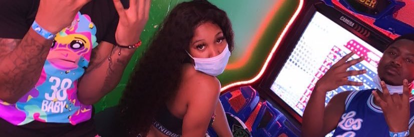 BRAT!🤩 banner