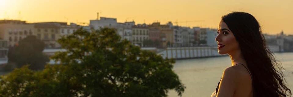LauraOsuna's profile banner image