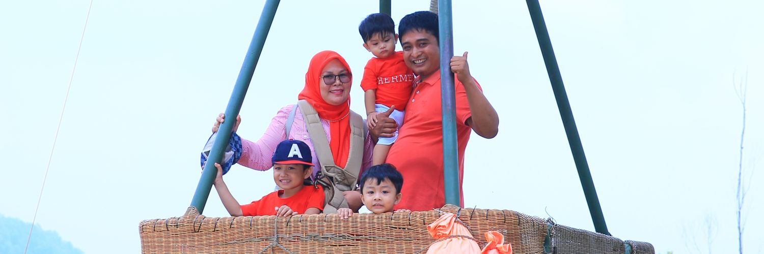 rizafbrn7's profile banner image