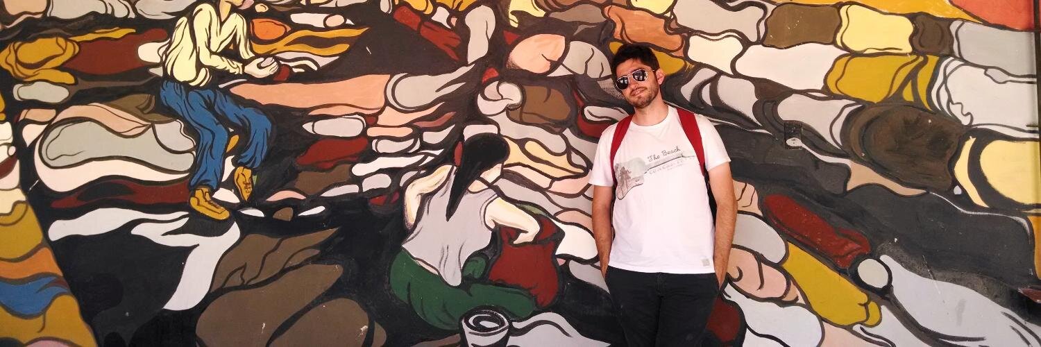 vcalvello's profile banner image
