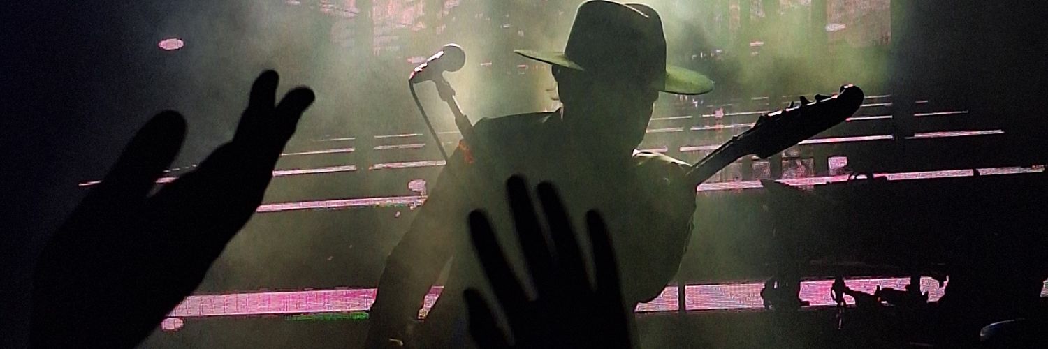 Reenatolo's profile banner image