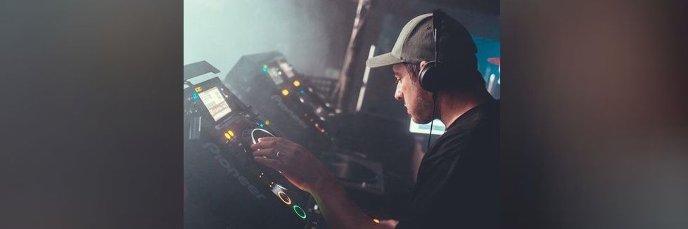 djringle's profile banner image