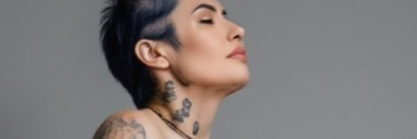 Amazon Olga - 6'7 1/2 Goddess banner