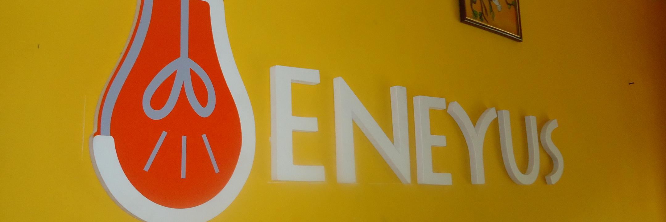 Twitter banner for @VinLOL